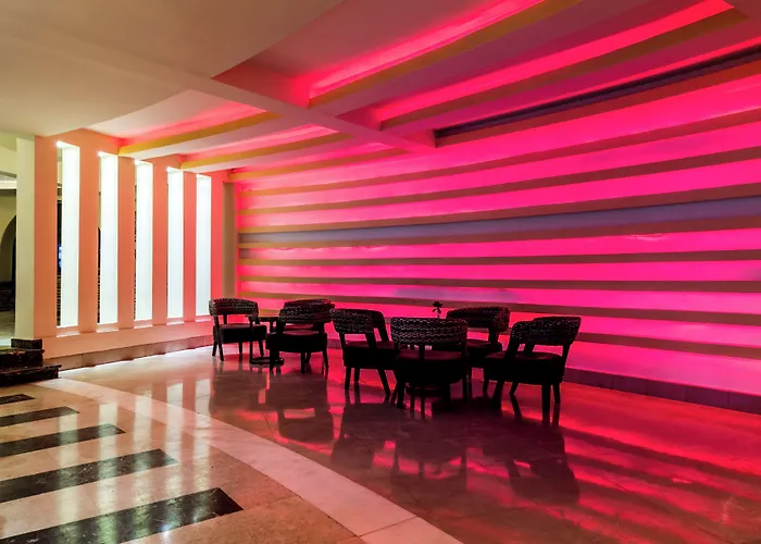 מלון Coral Sun (adults Only) סאפגה